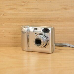 Vintage Nikon Coolpix 4600 / 4.0MP Digital Camera / 3x Optical Zoom /Tested
